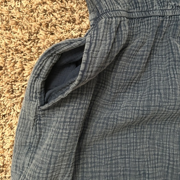 a.n.a Women’s Short Sleeve Popover Dress, 100% Cotton - Acid Wash Denim- NWT - Picture 7 of 14